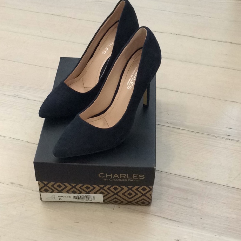 Charles by Charles David navy suede pumps